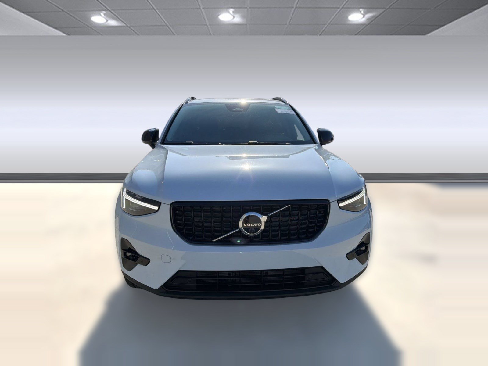 New 2026 Volvo XC40 B5 Plus w/ Protection Package Premier AWD/4WD image 6