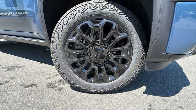 New 2026 GMC Sierra 2500 Denali Ultimate AWD/4WD image 9