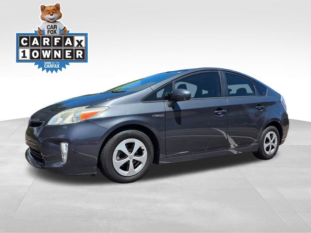 Used 2015 Toyota Prius Three w/ Solar Roof Package FWD video 2