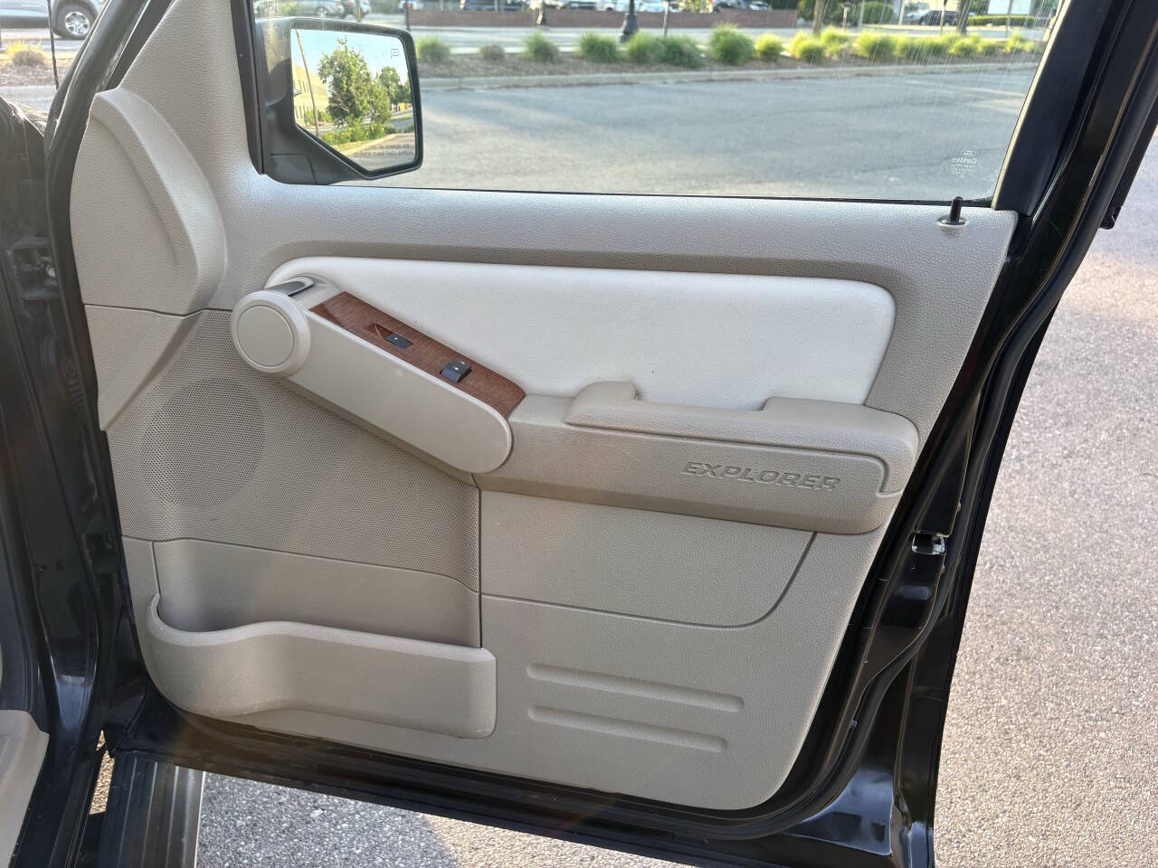 Used 2010 Ford Explorer Eddie Bauer AWD/4WD image 33