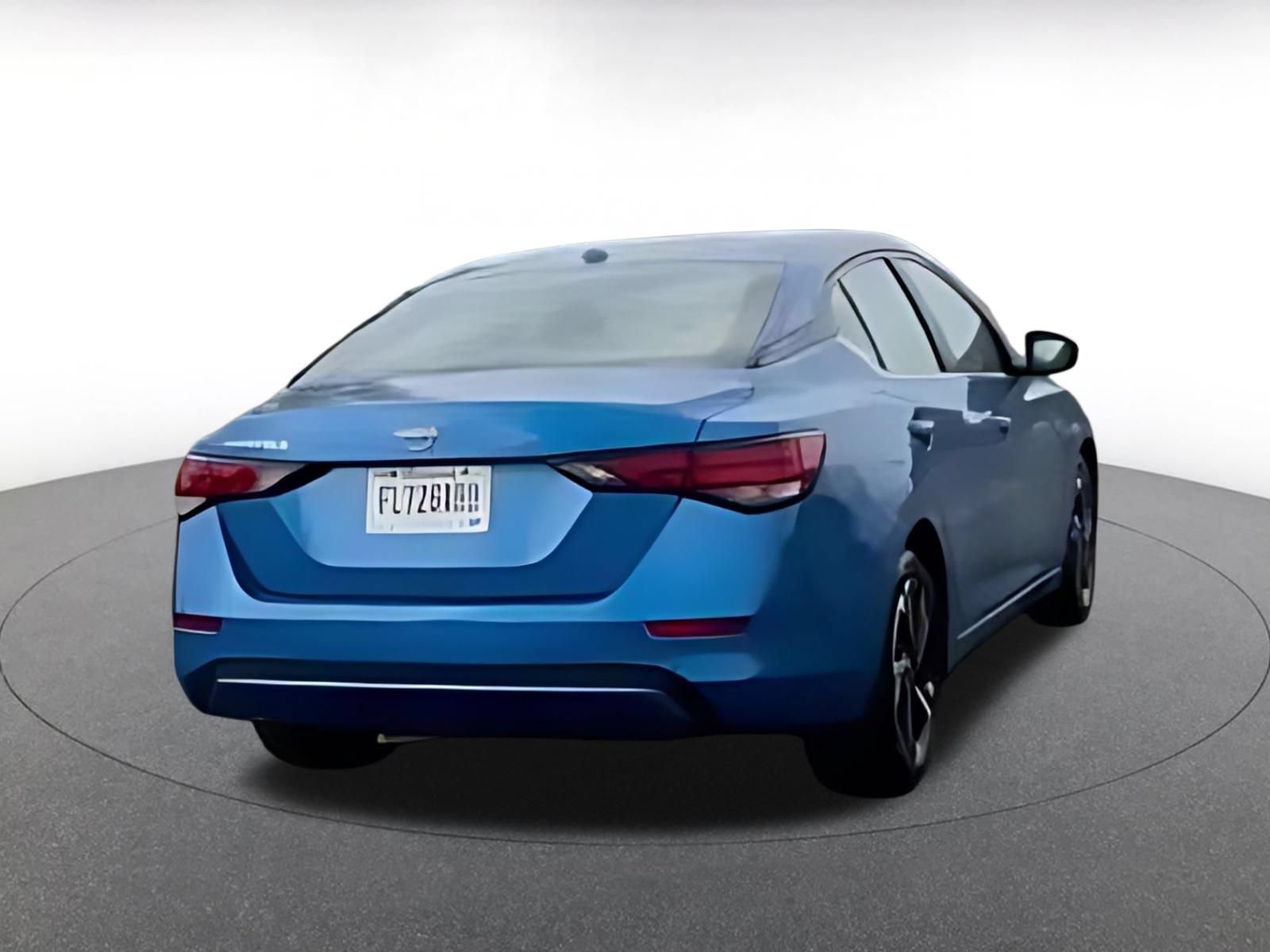 Used 2025 Nissan Sentra SV FWD image 16