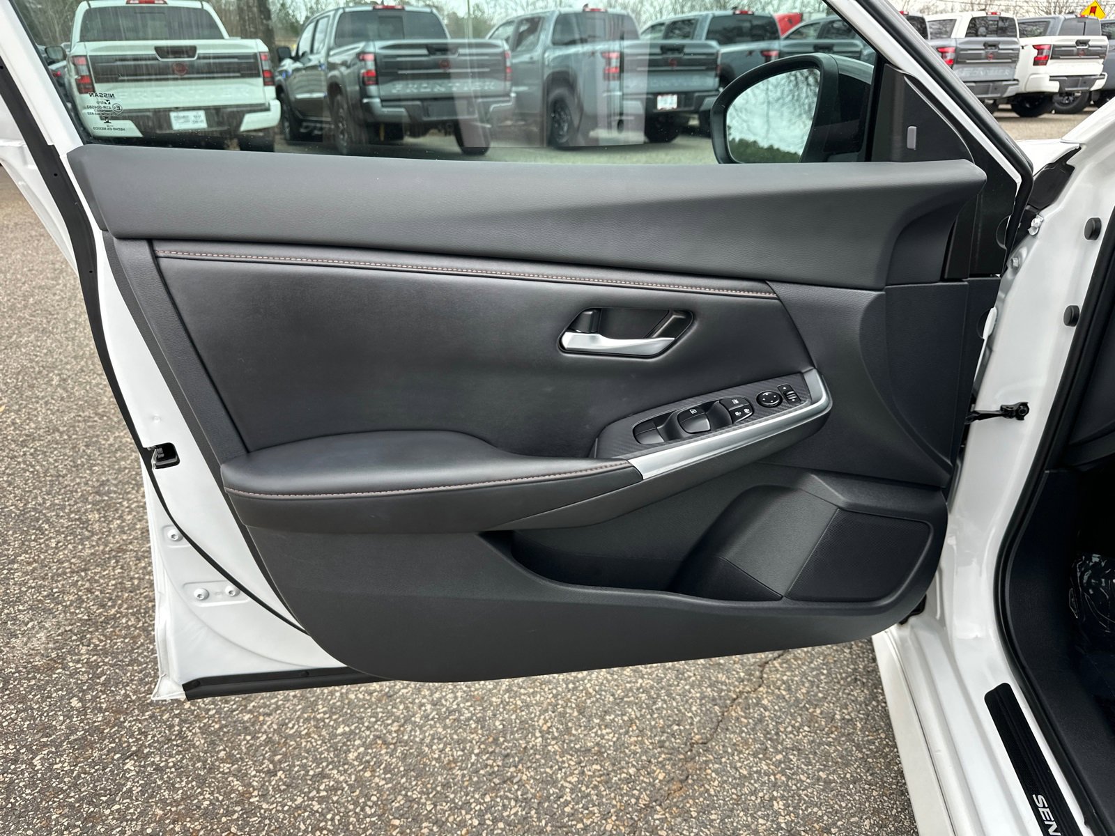 Used 2022 Nissan Sentra SR w/ Lighting Package image 10