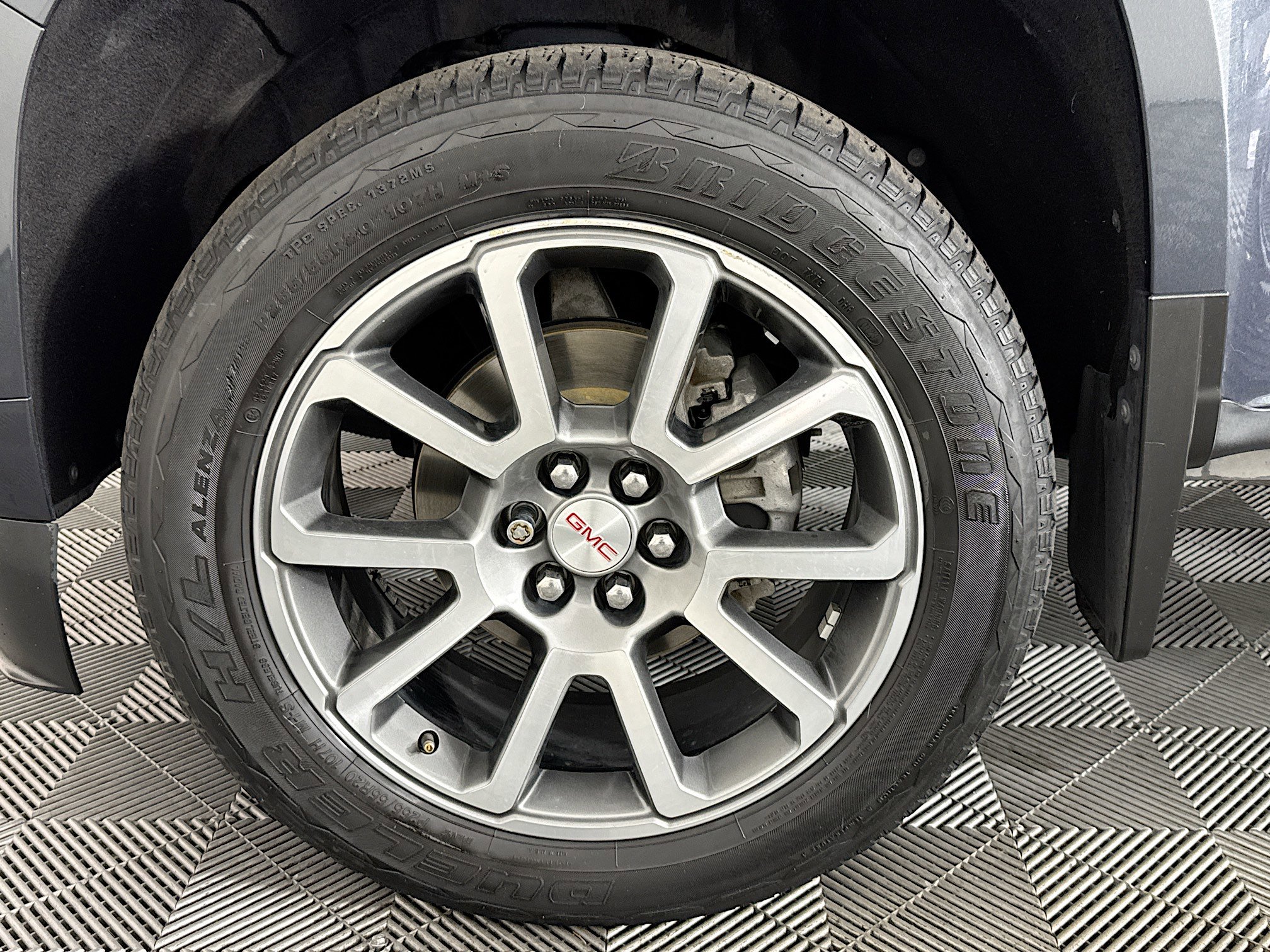 Used 2021 GMC Canyon Denali image 36