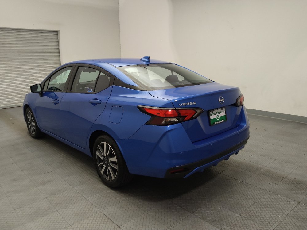 Used 2024 Nissan Versa SV FWD image 5