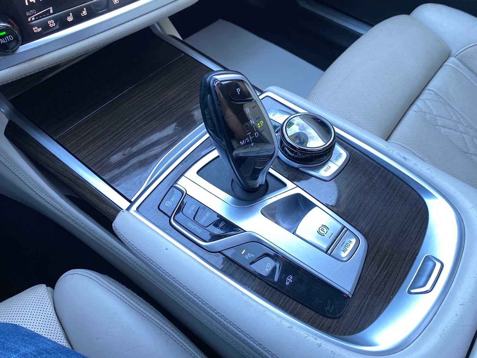 Used 2021 BMW 750i xDrive w/ Luxury Rear Seating Package AWD/4WD image 22