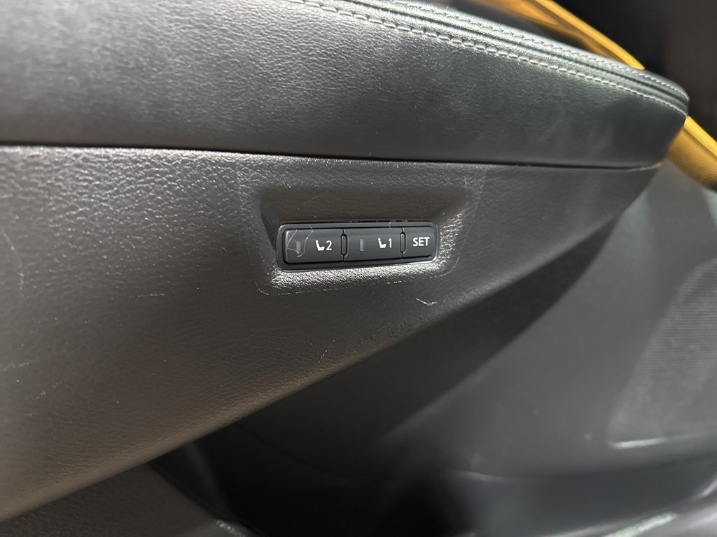 Used 2017 Nissan Murano Platinum w/ Platinum Technology Package image 21