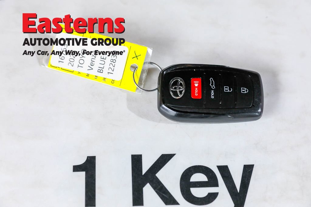 Used 2023 Toyota Venza XLE image 26