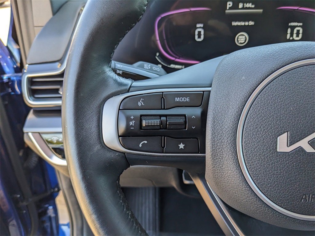 Certified 2025 Kia Sportage EX image 29