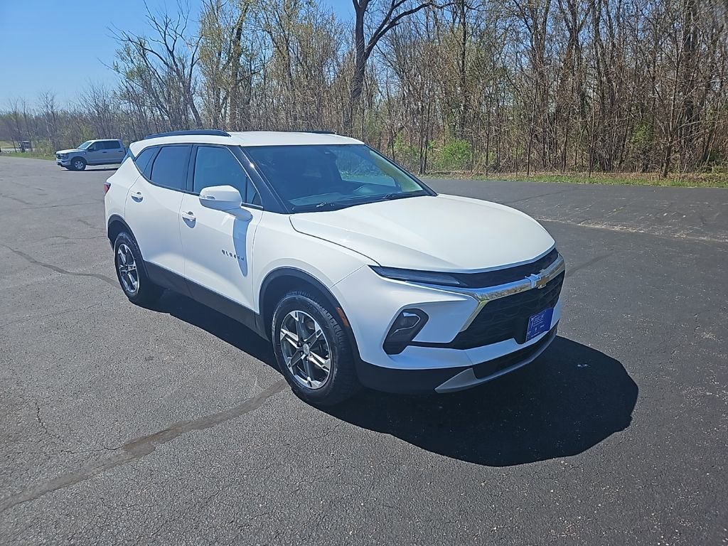 Used 2024 Chevrolet Blazer LT w/ LPO, Floor Liner Package AWD/4WD image 9