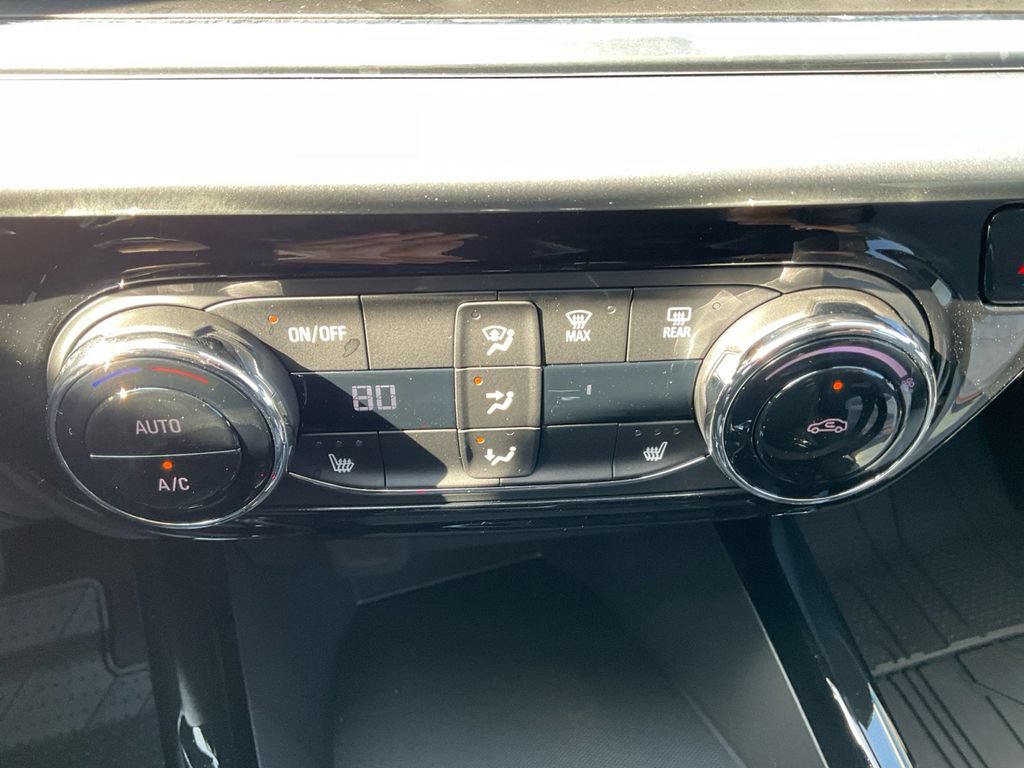 New 2026 Chevrolet Trax LT w/ Driver Confidence Package FWD image 21