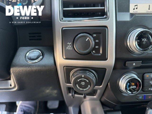 Used 2017 Ford F150 Platinum w/ Equipment Group 701A Luxury AWD/4WD image 25