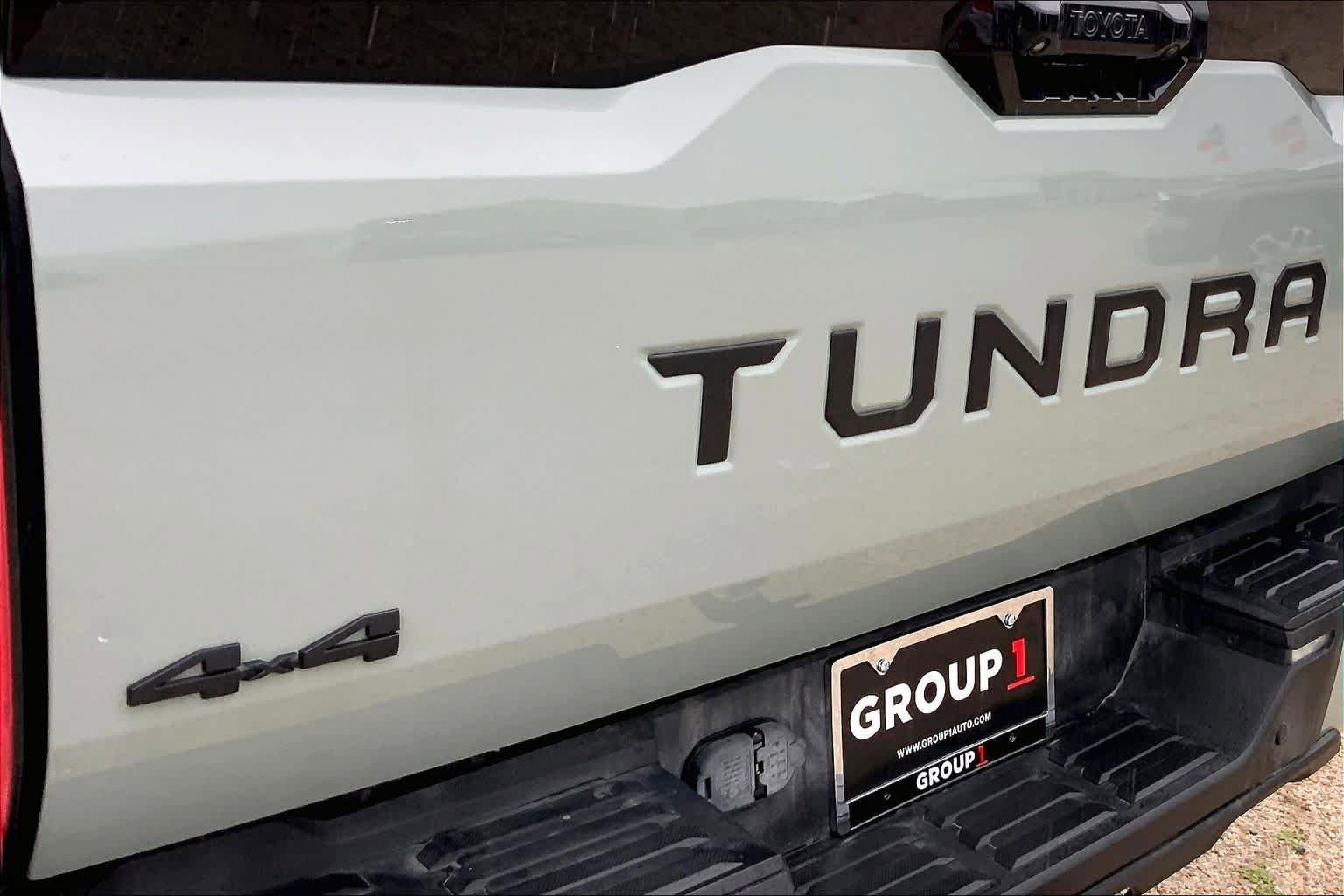 Used 2024 Toyota Tundra Platinum AWD/4WD image 31
