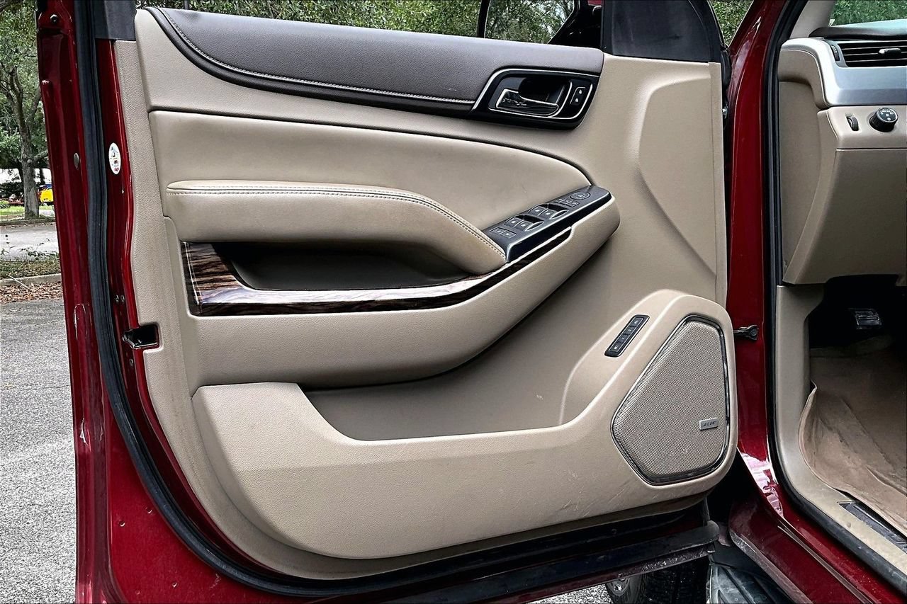 Used 2017 GMC Yukon SLT w/ Premium Edition RWD image 17