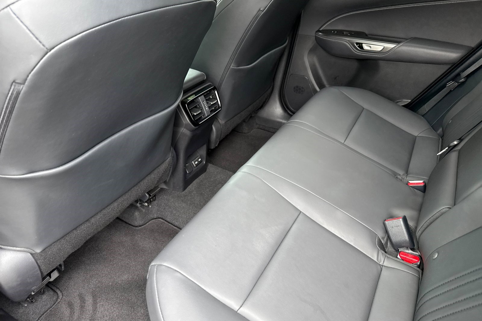 Used 2025 Lexus NX 350h AWD w/ Premium Package image 15