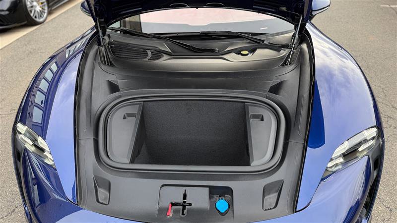 Used 2022 Porsche Taycan Turbo S w/ Premium Package image 32