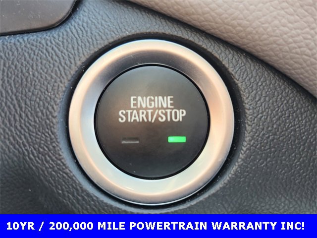 Used 2020 Chevrolet Equinox LS w/ LS Convenience Package image 31