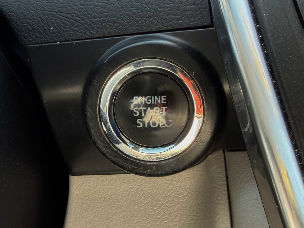Used 2015 Toyota Camry XLE w/ Advanced Technology Package FWD image 23