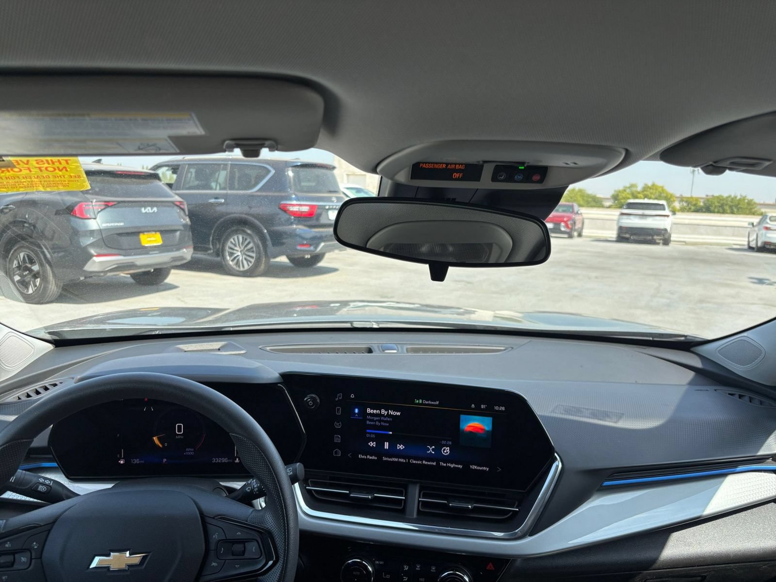 Used 2025 Chevrolet Trax LT FWD image 32