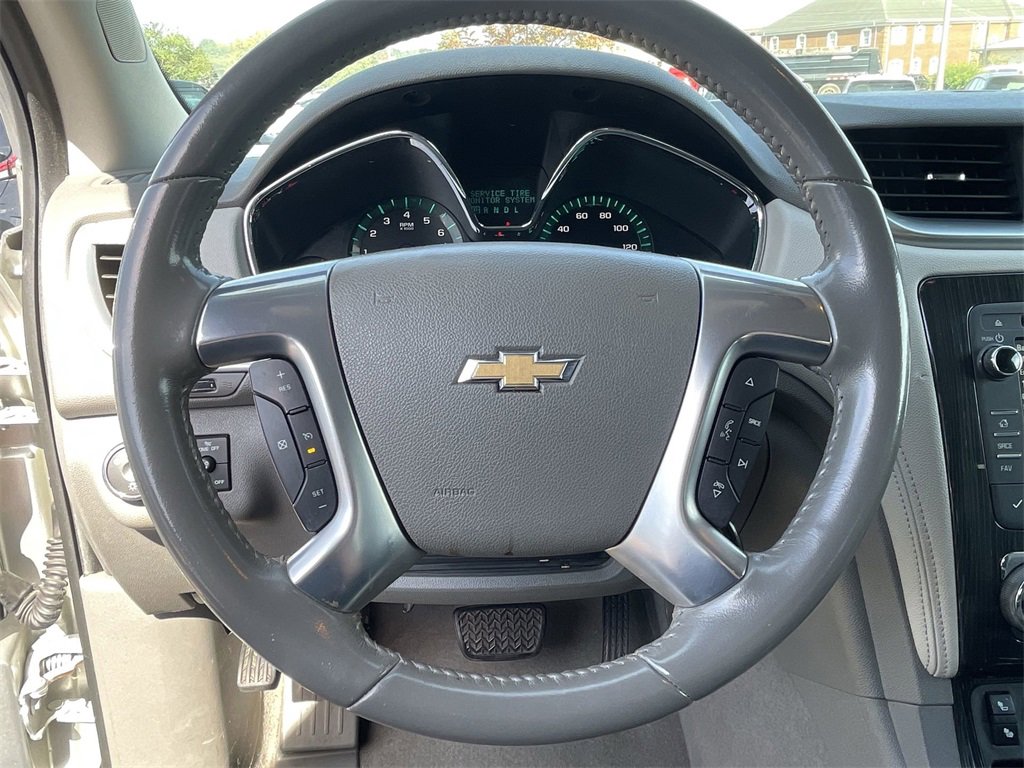 Used 2017 Chevrolet Traverse LT image 15