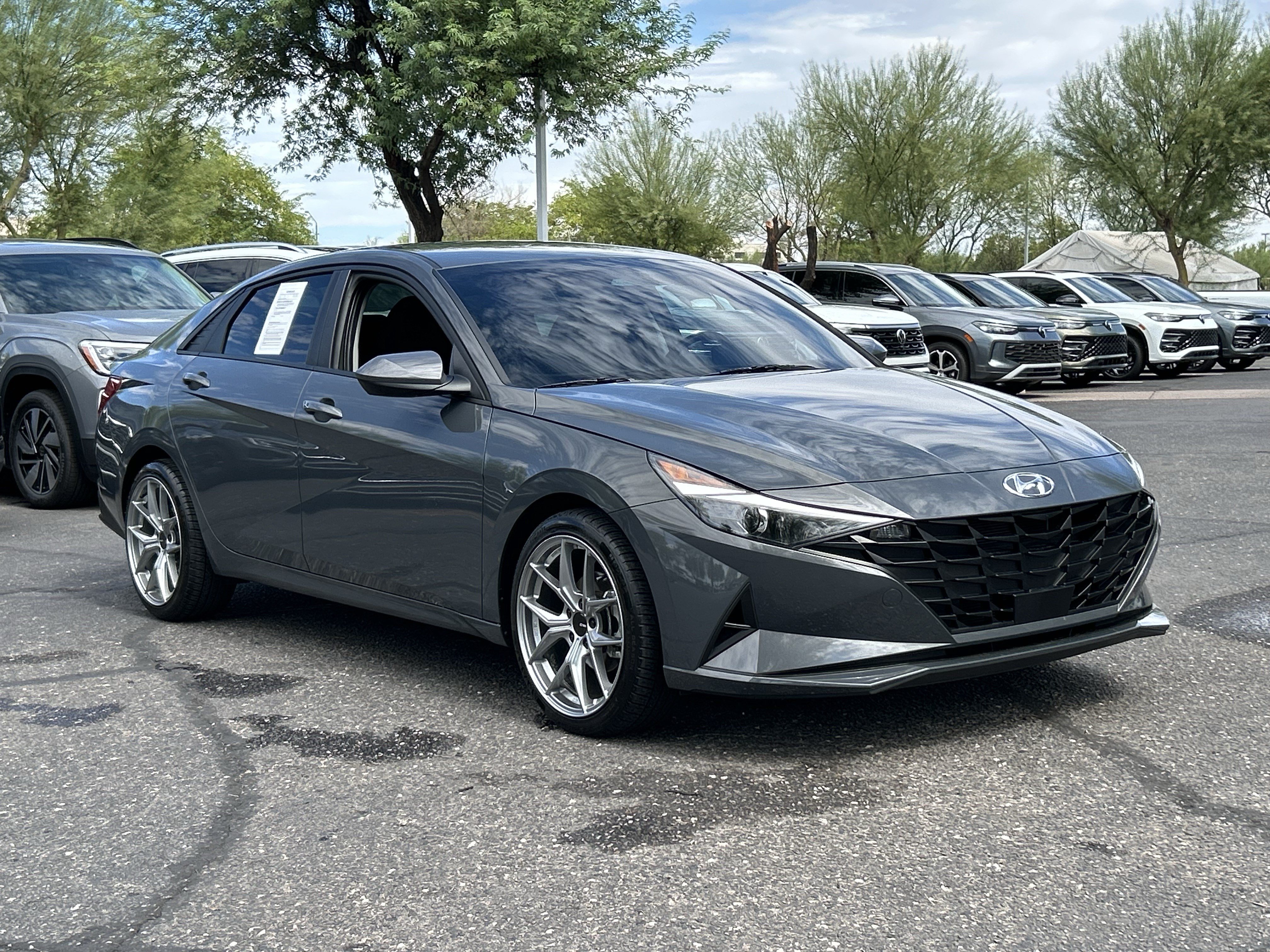 Used 2023 Hyundai Elantra SEL w/ Convenience Package FWD image 6