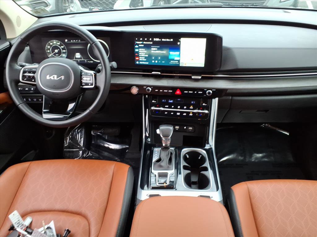 Used 2024 Kia Carnival SX image 11