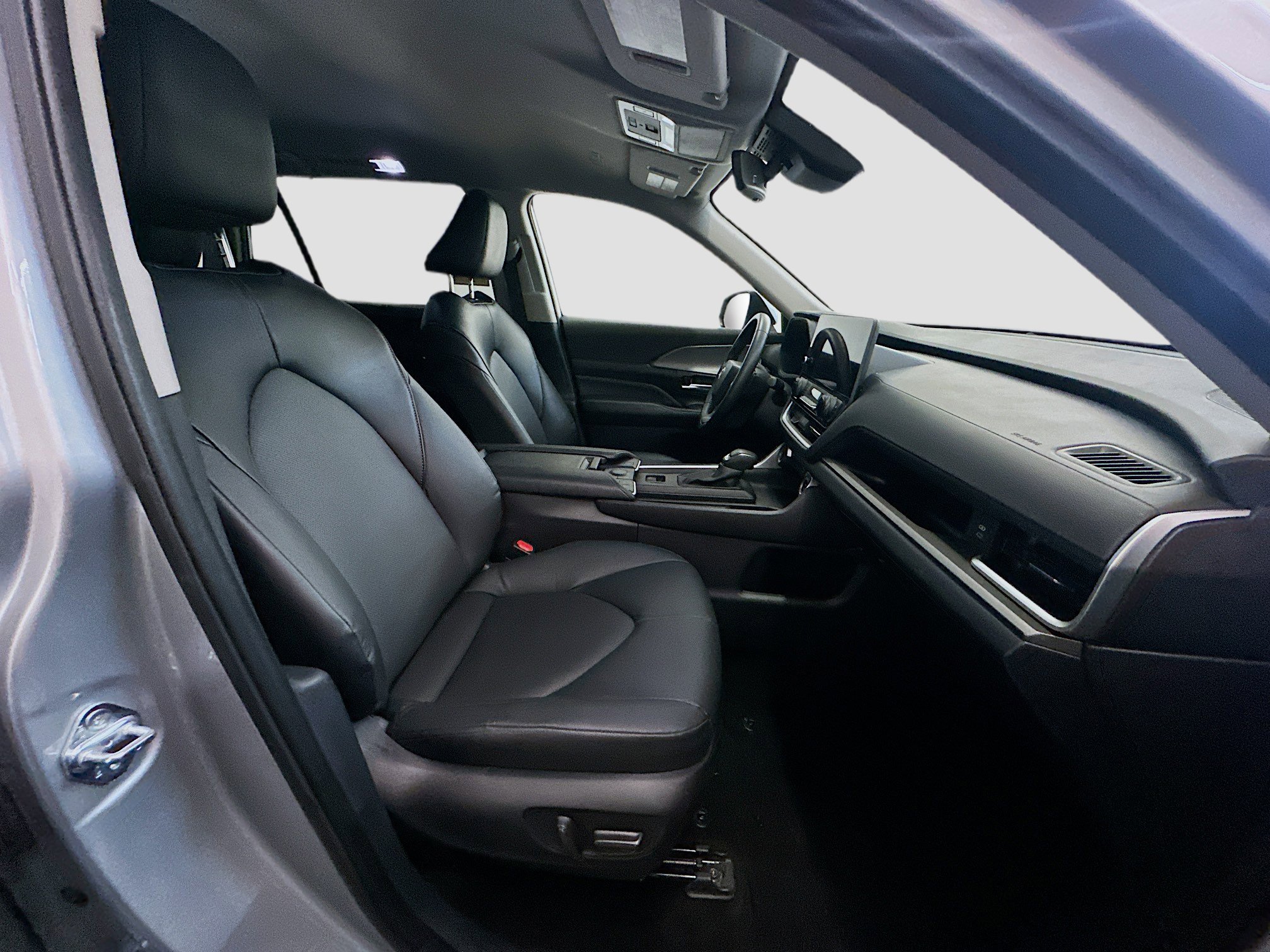 Used 2025 Toyota Grand Highlander AWD image 34
