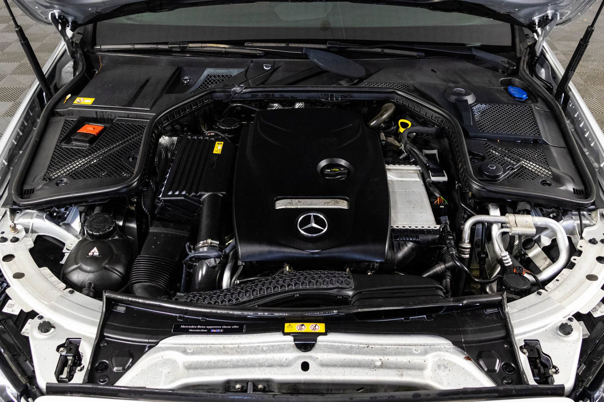 Used 2015 Mercedes-Benz C 300 4MATIC Sedan image 47