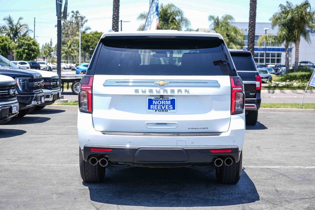 Used 2024 Chevrolet Suburban Premier RWD image 8