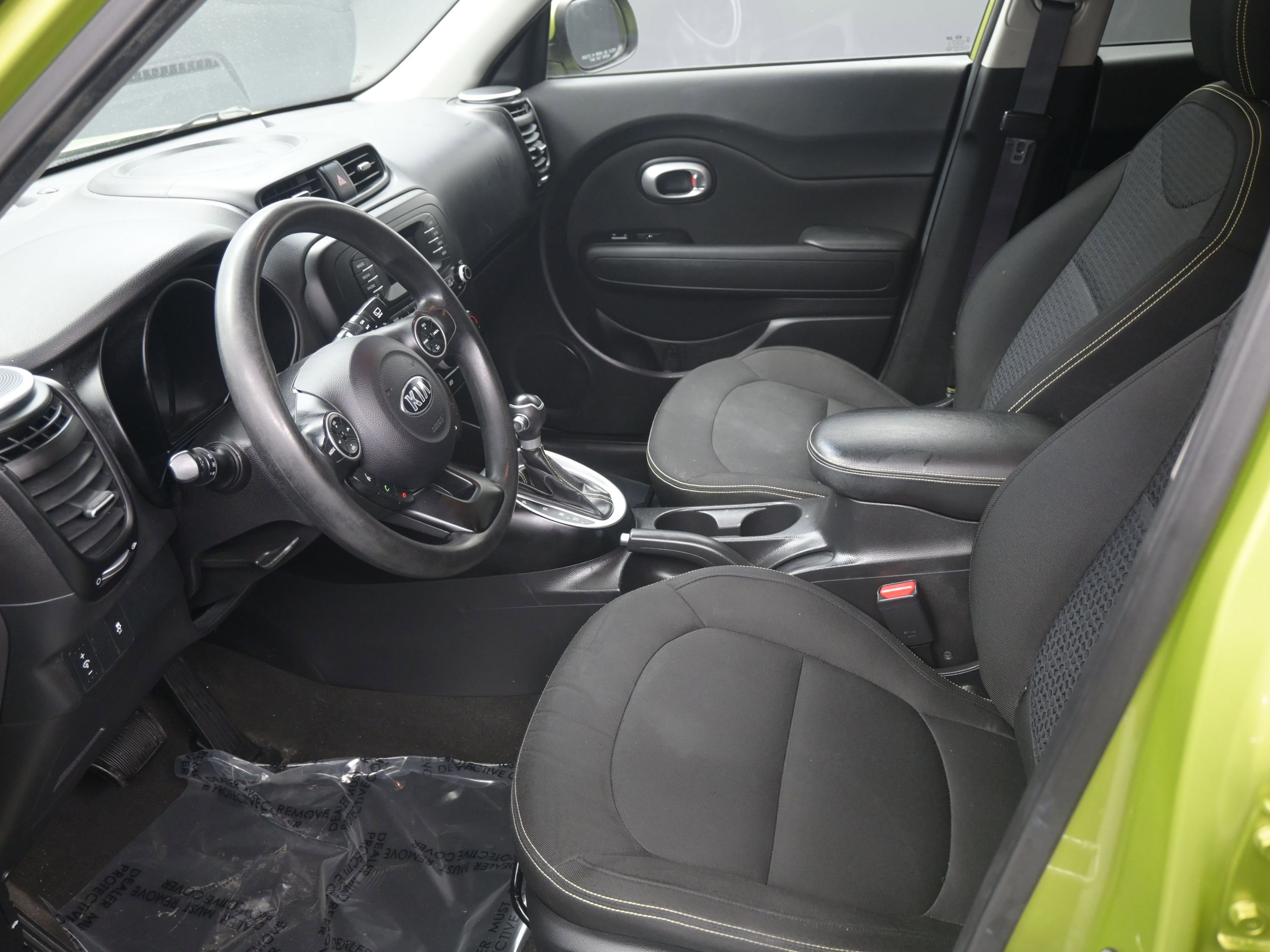 Used 2015 Kia Soul + image 15