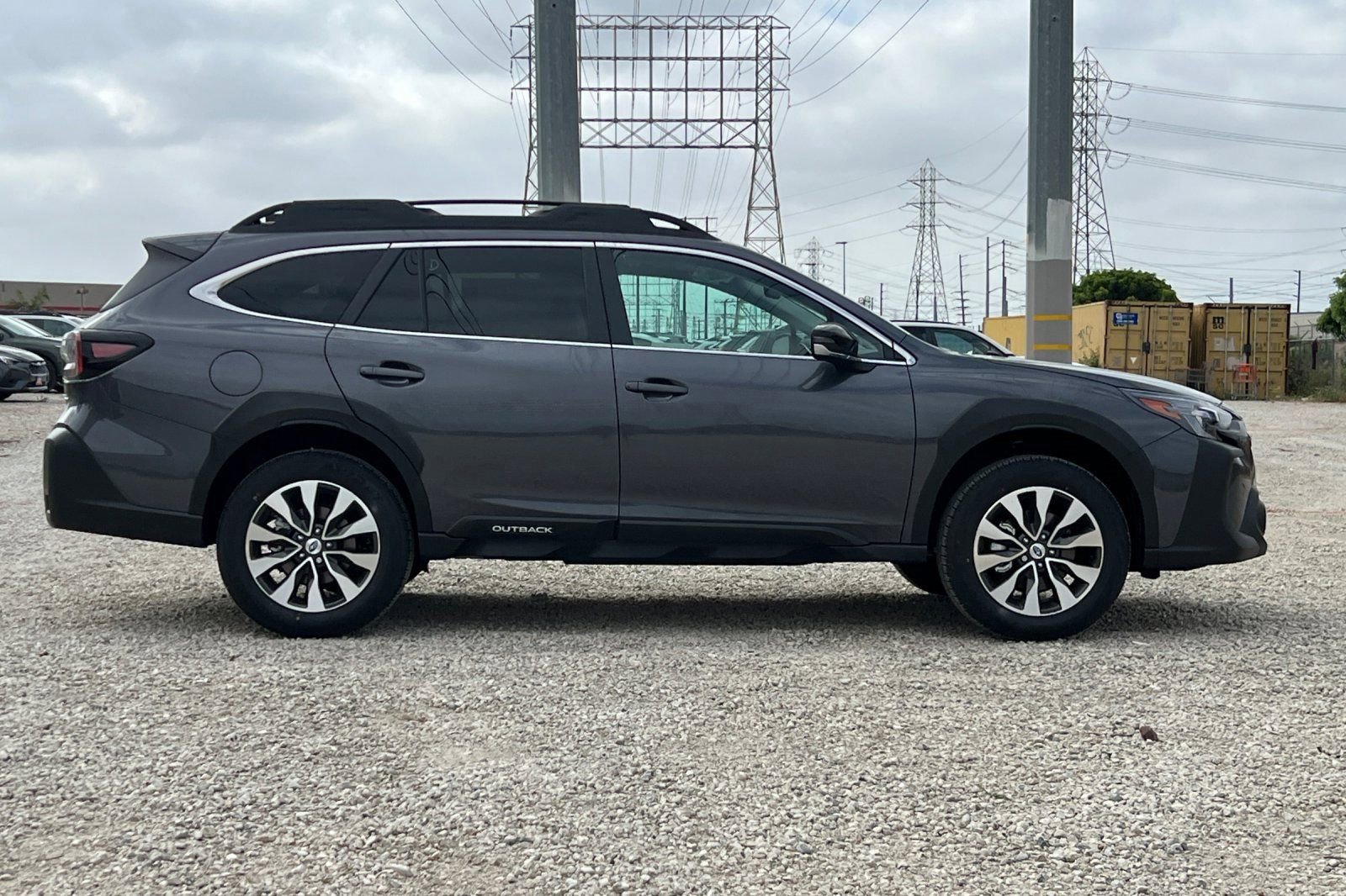 New 2025 Subaru Outback Limited image 3