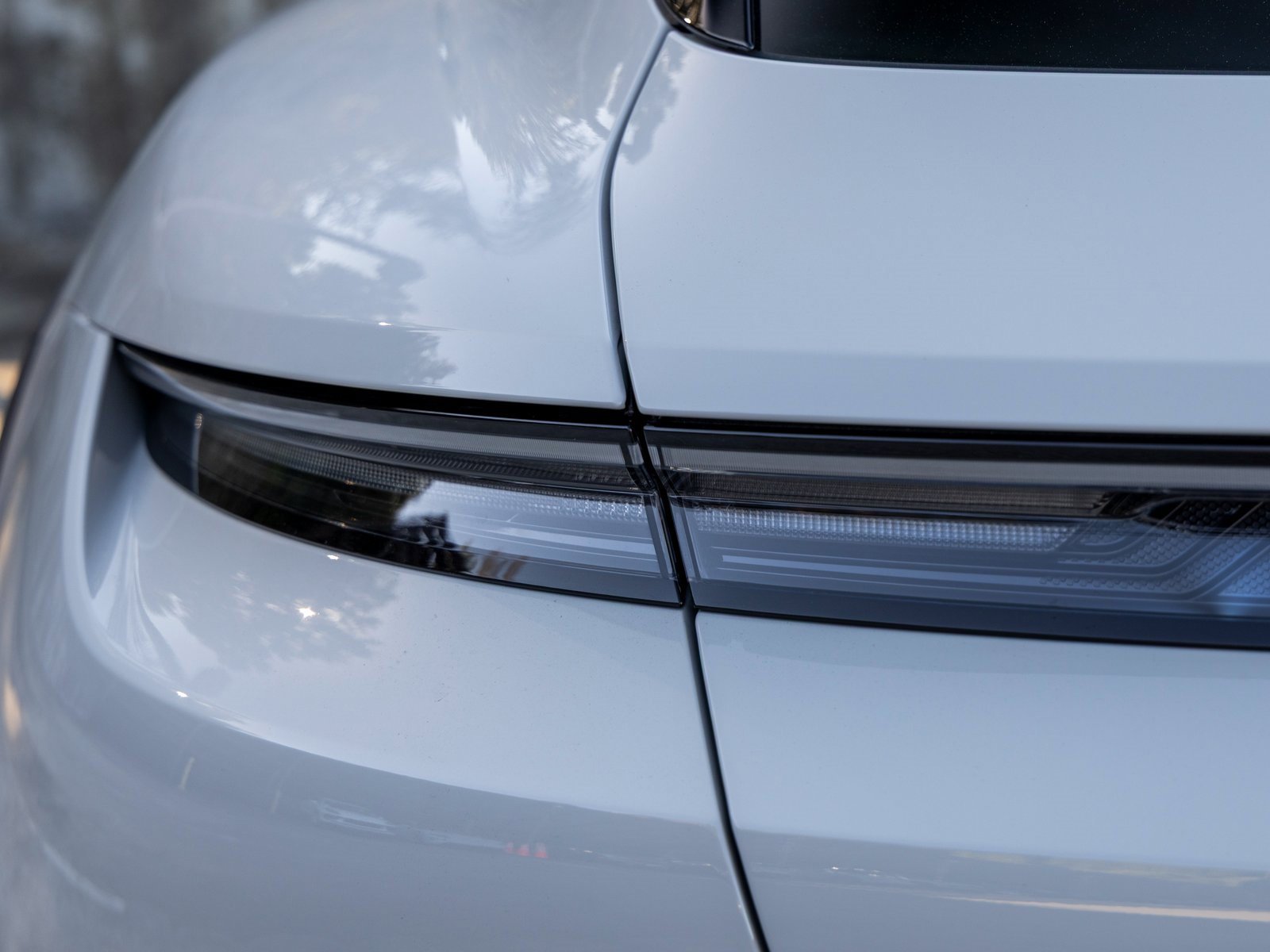 Used 2025 Porsche Taycan 4S image 21