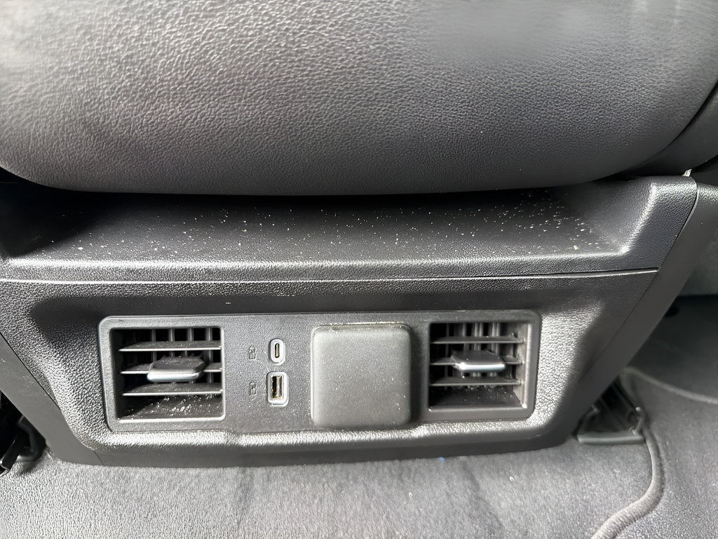 Used 2026 GMC Sierra 1500 SLT AWD/4WD image 23
