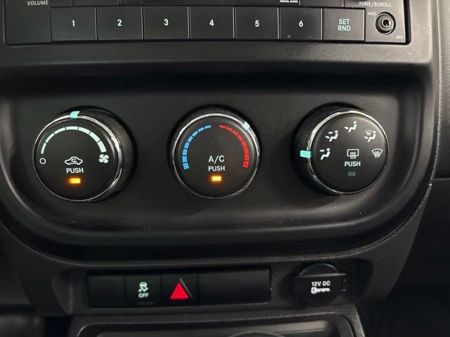 Used 2014 Jeep Patriot Sport w/ Power Value Group AWD/4WD image 31