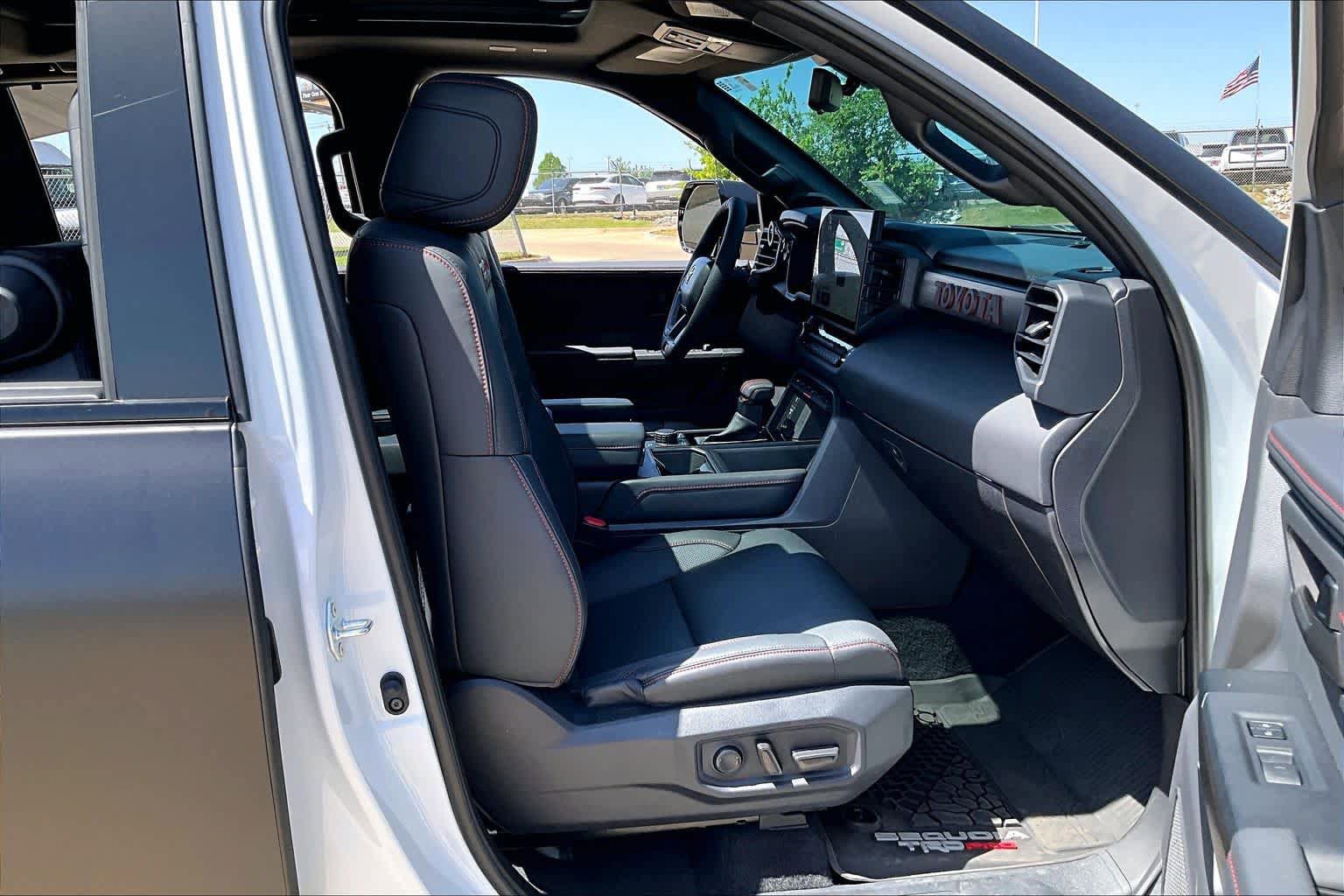 Used 2026 Toyota Sequoia TRD Pro AWD/4WD image 9