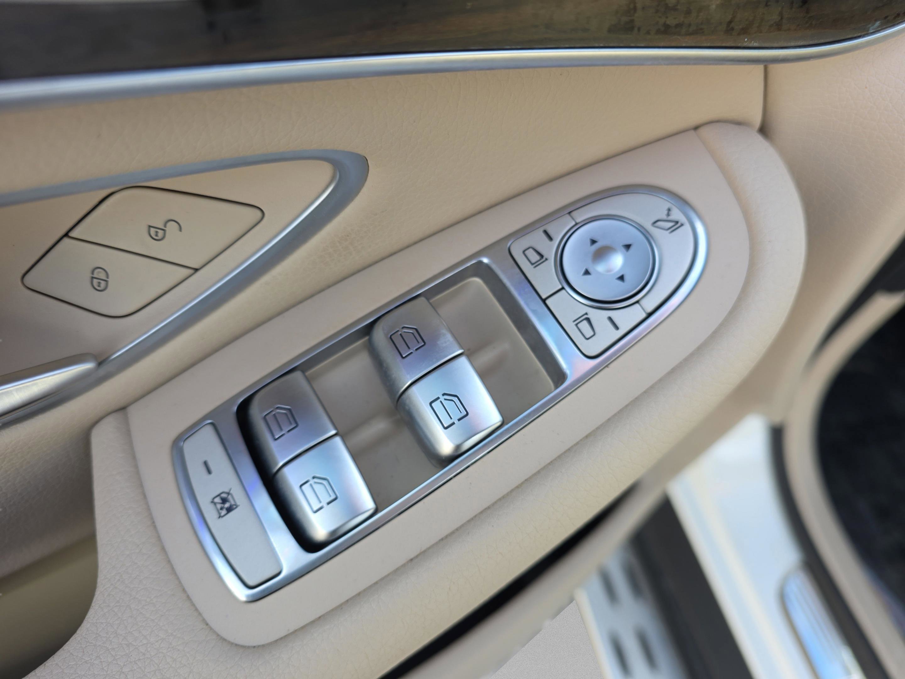 Certified 2022 Mercedes-Benz GLC 300 image 14