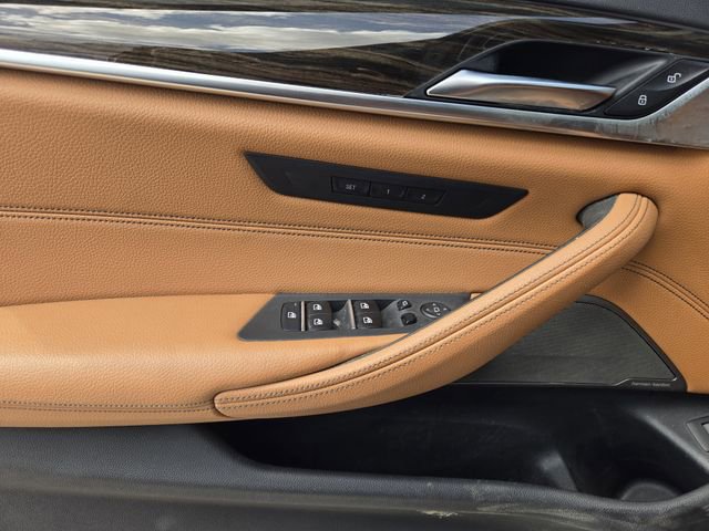 Used 2021 BMW 530i RWD image 17