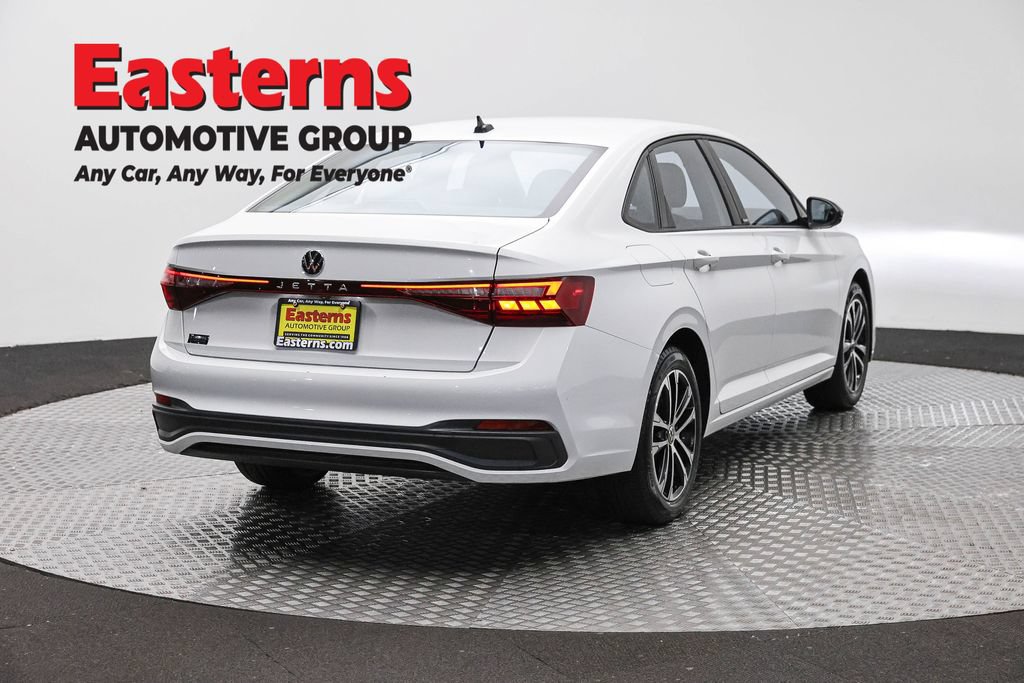 Used 2025 Volkswagen Jetta Sport FWD image 5