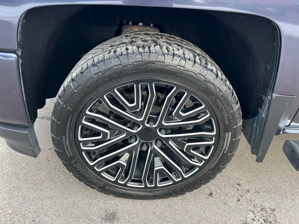 Used 2018 Chevrolet Silverado 1500 LTZ Z71 w/ Centennial Edition image 12