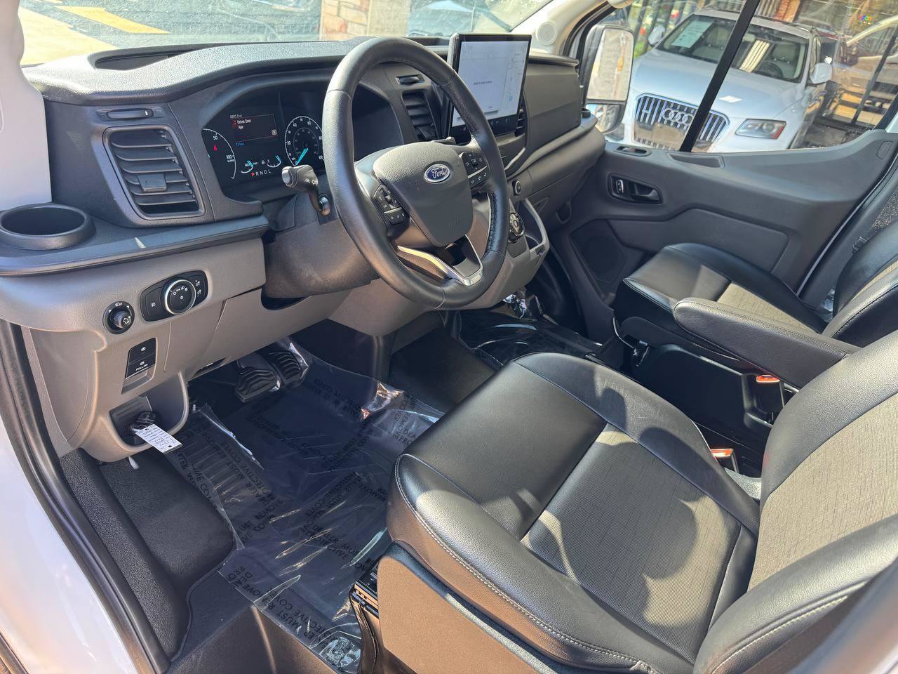 Used 2022 Ford E-Transit Medium Roof w/ Load Area Protection Package RWD image 21