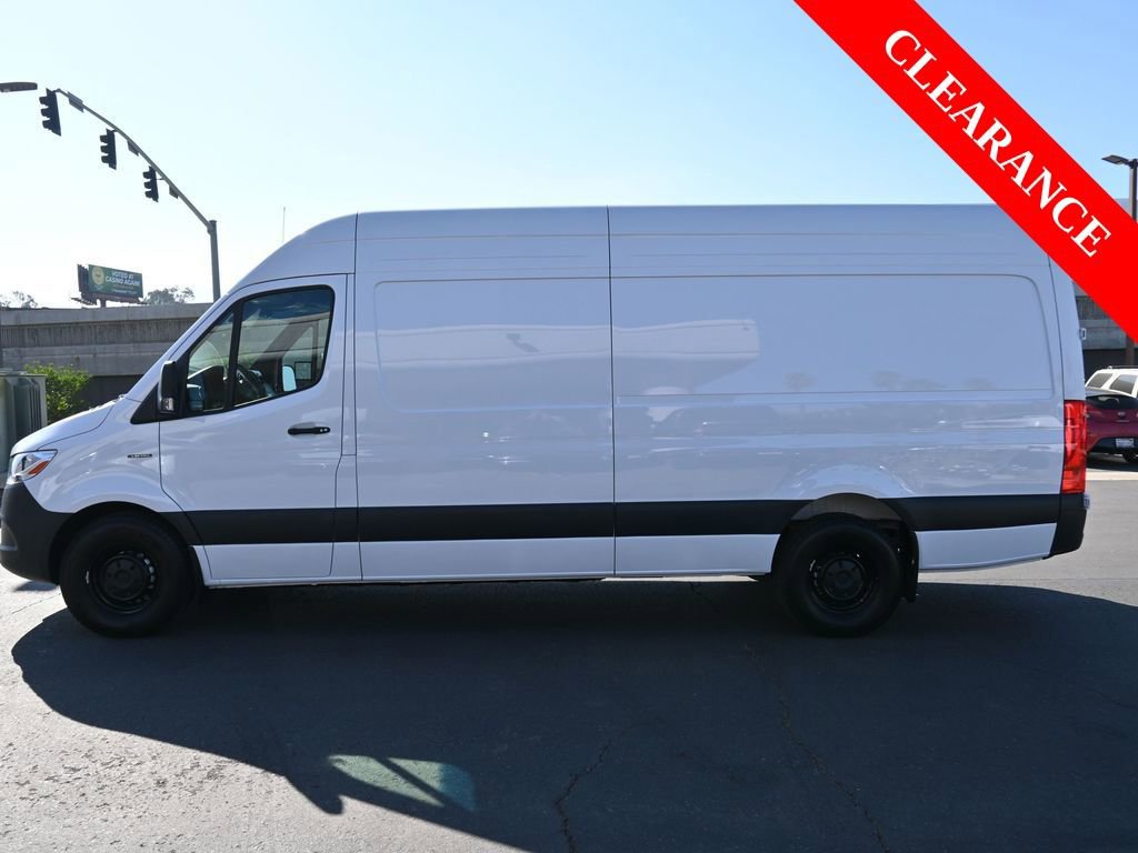 Used 2024 Mercedes-Benz eSprinter 170 Cargo w/ Dashboard Charging Package image 5