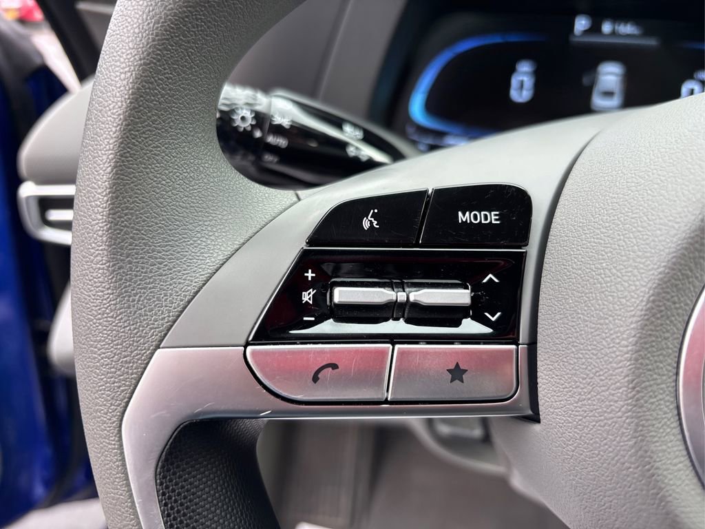 Certified 2024 Hyundai Elantra SE image 27