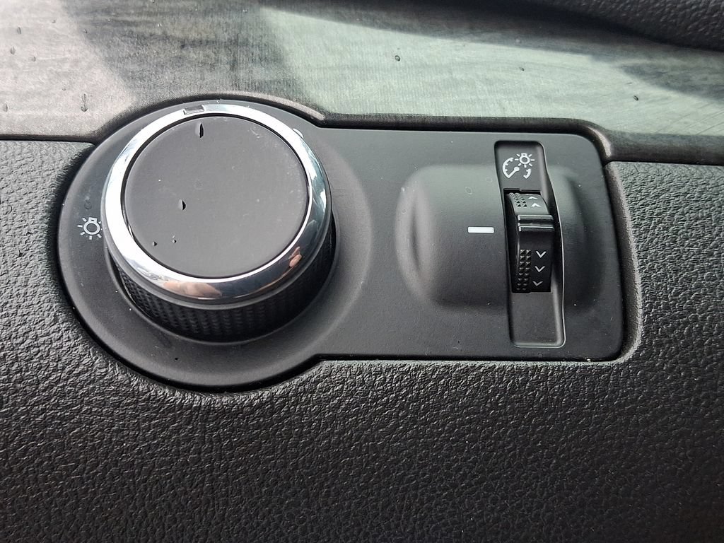 Used 2016 Buick Encore FWD image 25