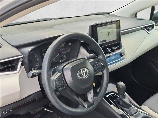 Used 2025 Toyota Corolla LE FWD image 10