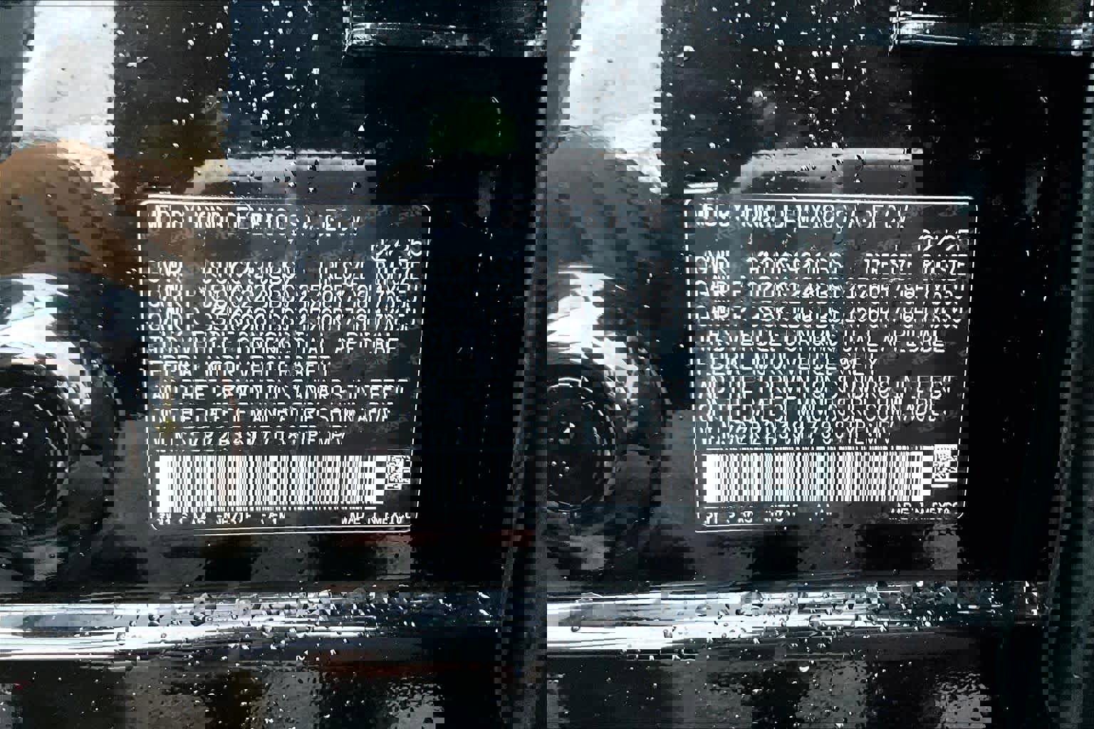 Used 2025 Honda HR-V LX image 32