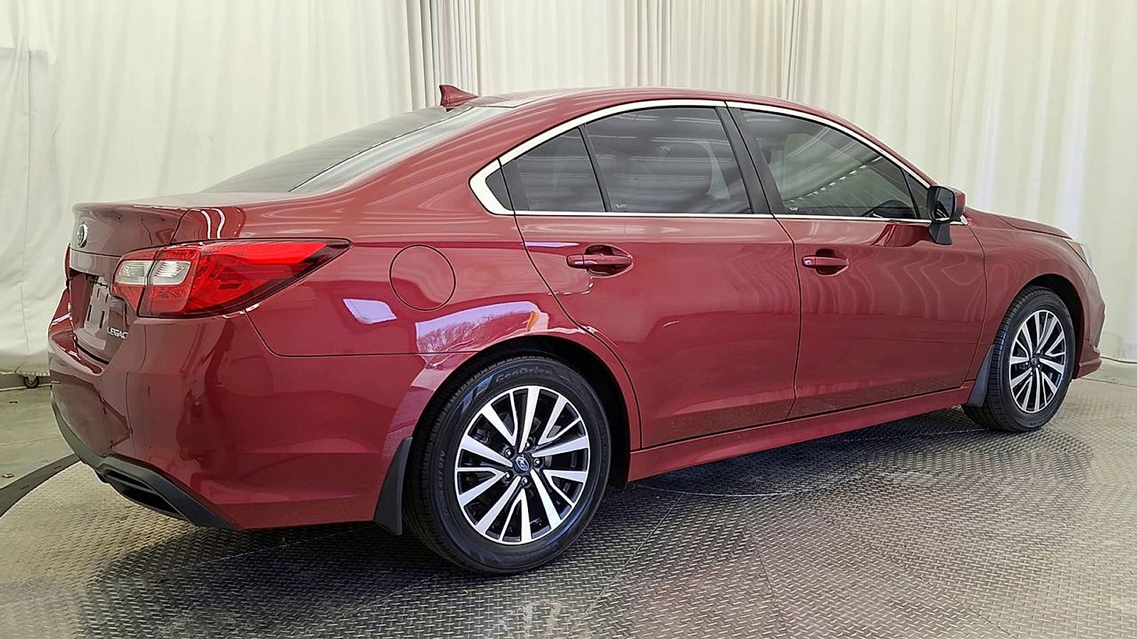Used 2019 Subaru Legacy 2.5i Premium w/ Popular Package #2A image 3
