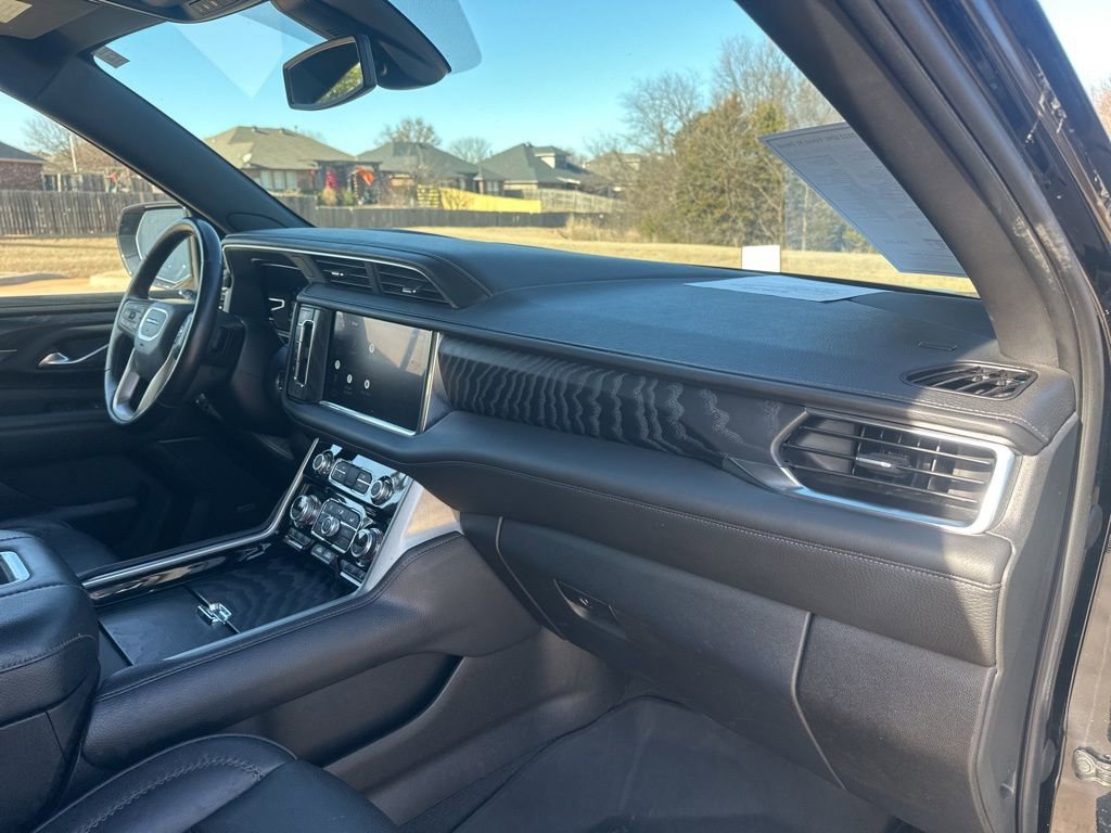 Used 2022 GMC Yukon XL Denali image 53