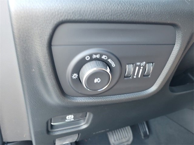 New 2025 Jeep Grand Cherokee Limited image 24