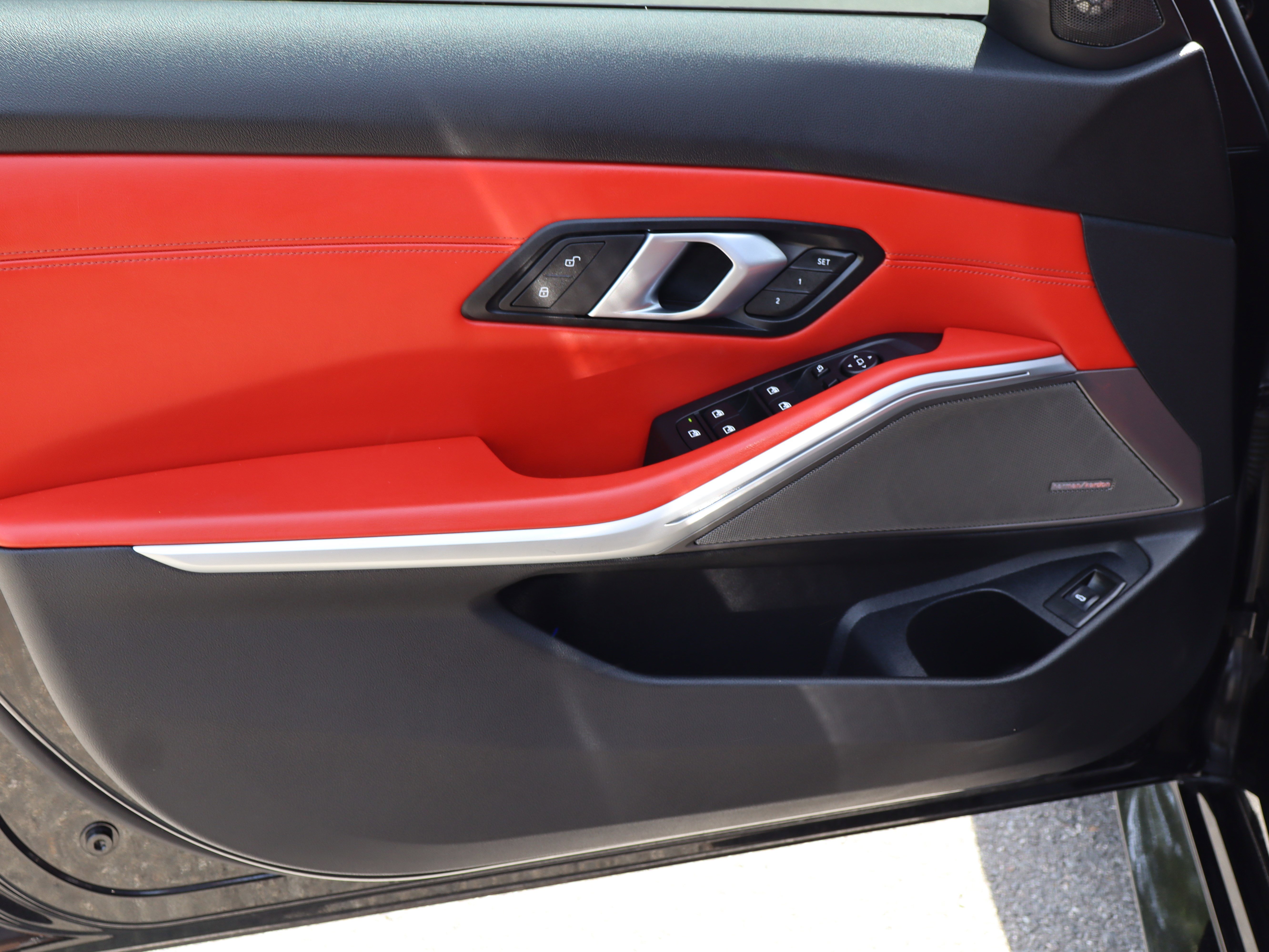 Used 2025 BMW M3 Competition w/ Executive Package image 19