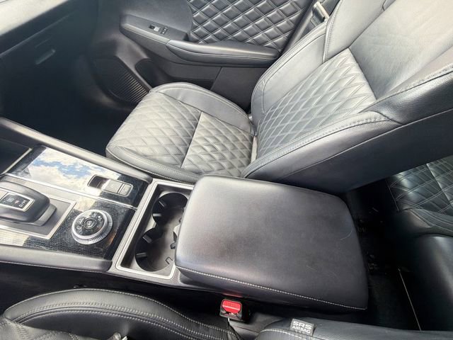 Used 2023 Mitsubishi Outlander SEL FWD image 30