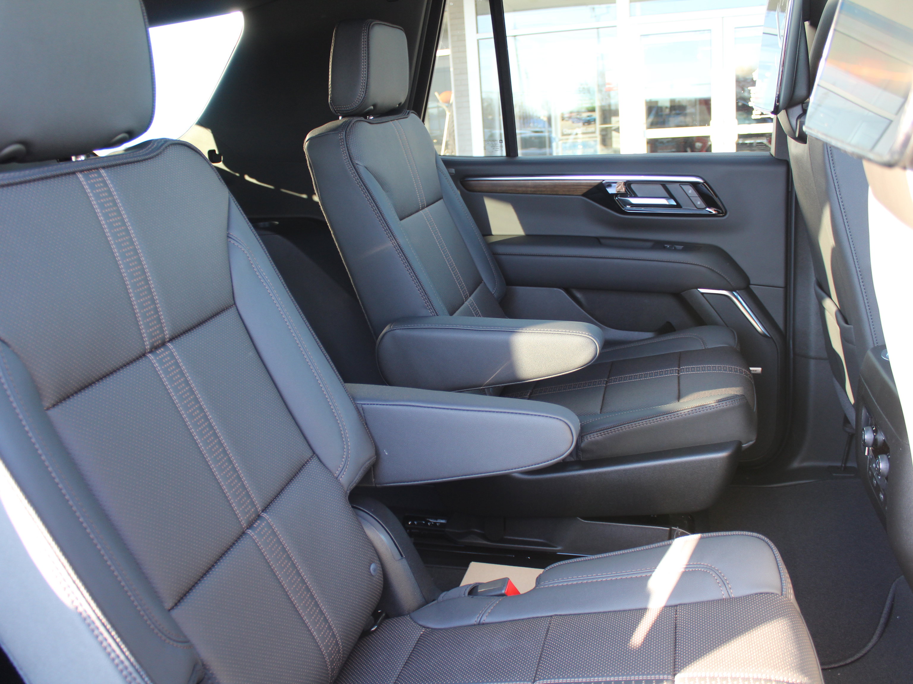 New 2026 Chevrolet Tahoe High Country image 18